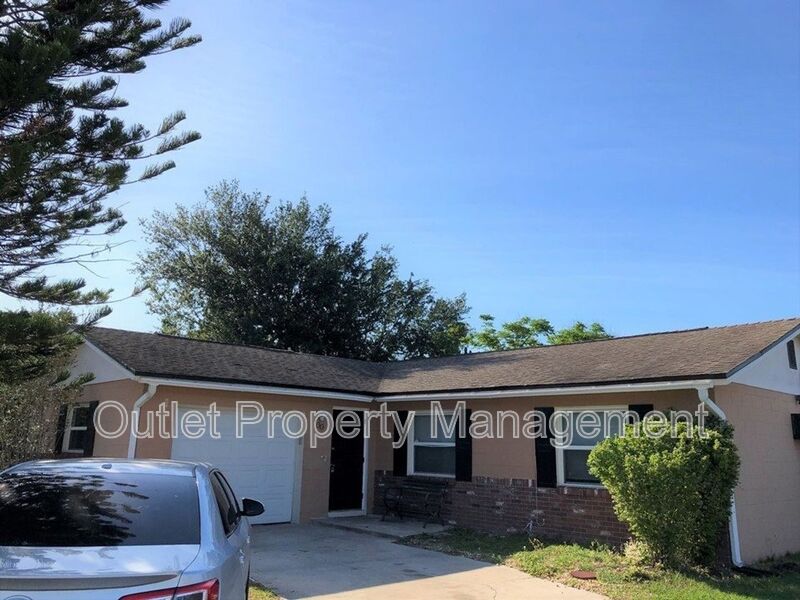 Altamonte Springs House: 700 Trailwood Drive