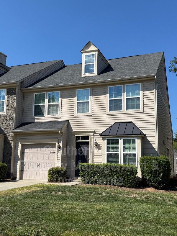 Charlotte Townhome: 9516 Birkwood Ct