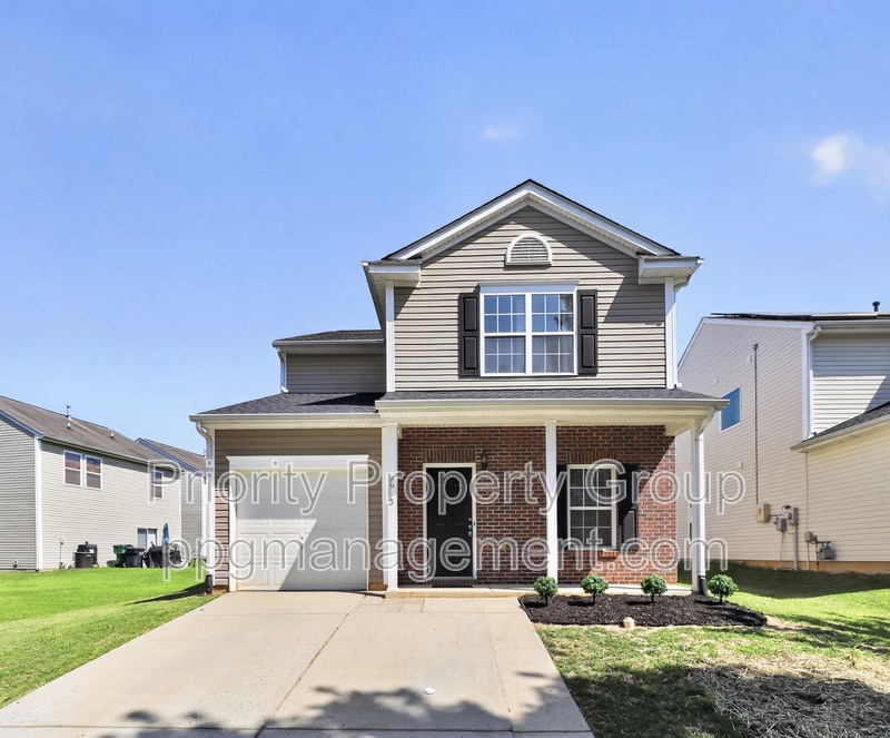 Charlotte House: 8913 Chalkstone Road
