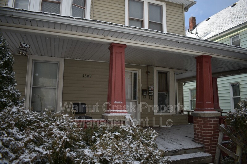 Elyria Condo: 1309 Middle Ave.