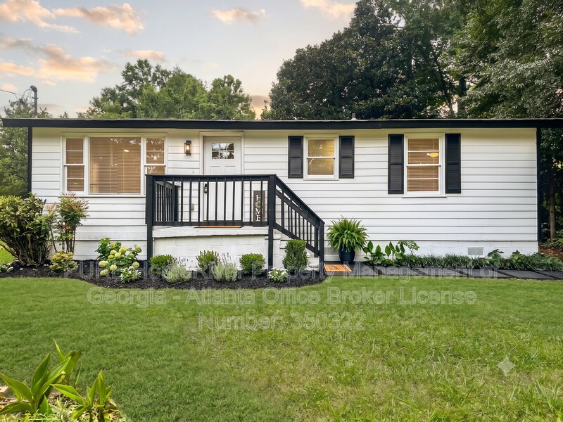 Morrow House: 2313 Poplar St