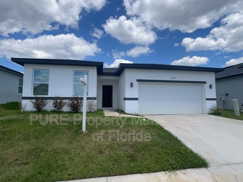 Ocala House: 4475 NW 1st Ter