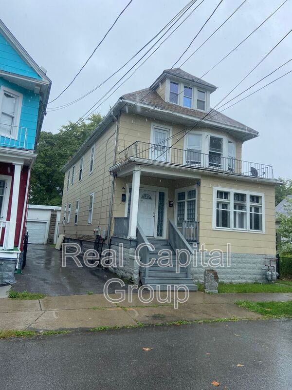 Buffalo Condo: 245 Adams St