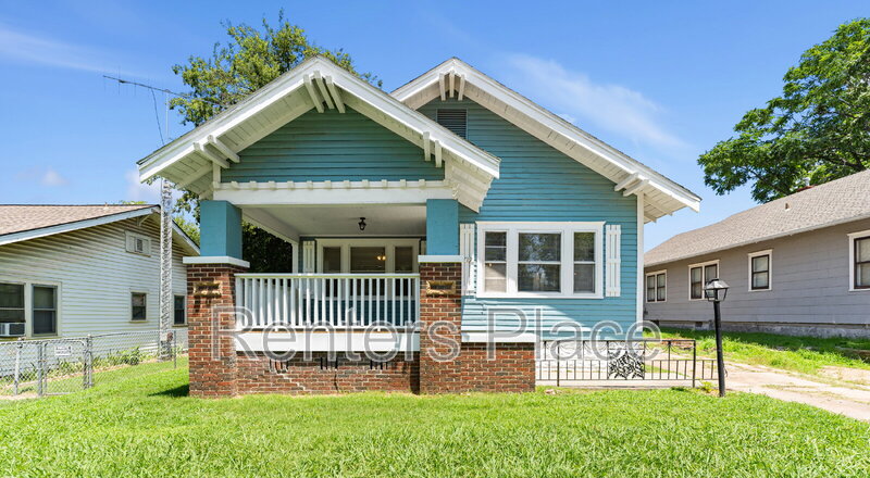 Tulsa House: 1719 E 13th Pl