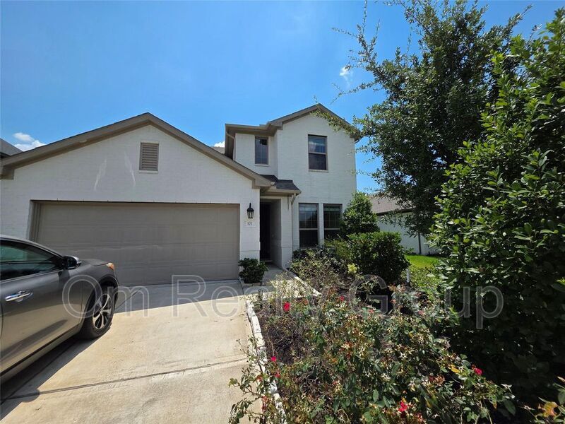 Tomball House: 101 Cedar Hammock Trail