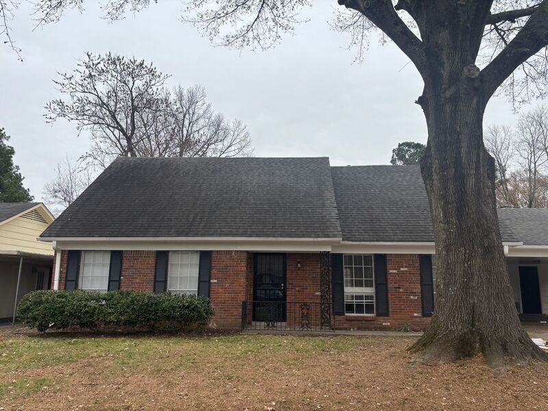 Memphis House: 1468 Mullins Station Rd