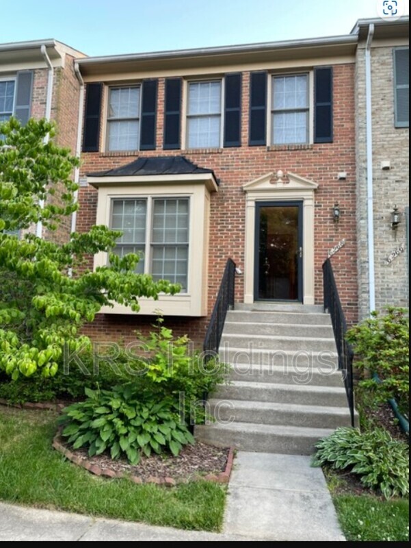 Alexandria Townhome: 6268 Walkers Croft Way