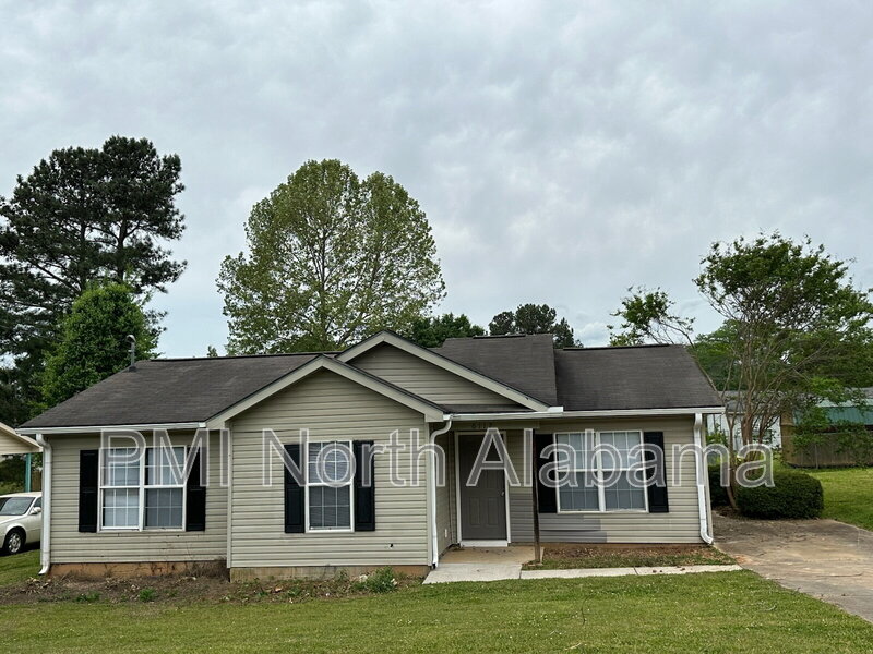 Huntsville House: 6117 Melrose Road Northwest