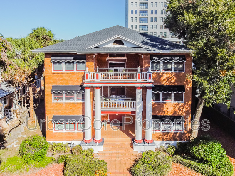 St. Petersburg Condo: 249 4th Ave N