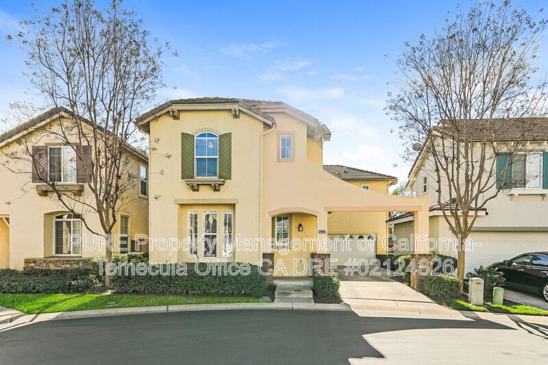 Temecula House: 29945 Compania Dr