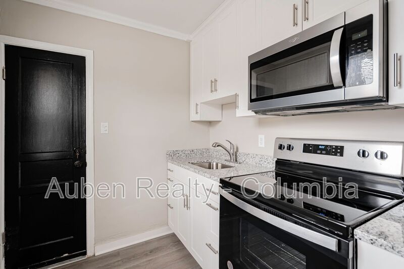 Columbia House: 1226 Gregg Street