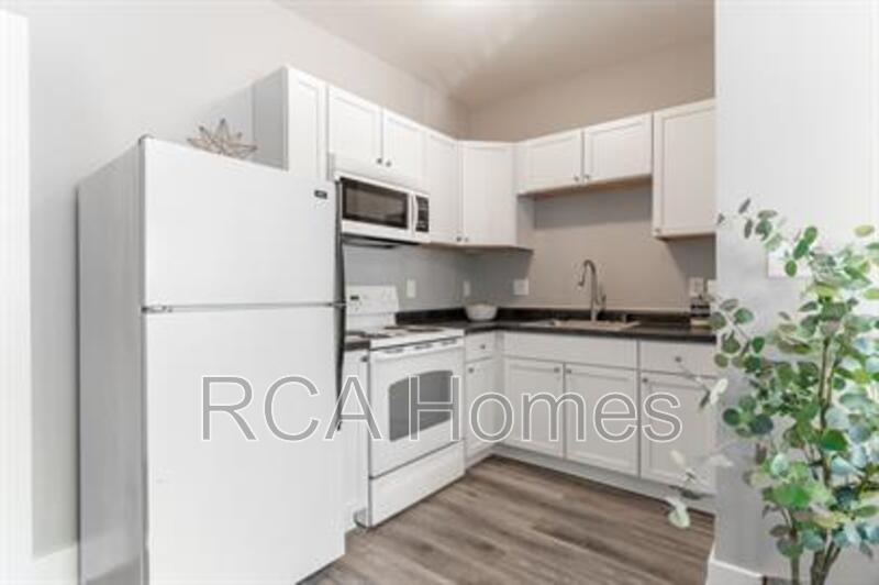 Indianapolis Condo: 2831 North Kenwood Avenue