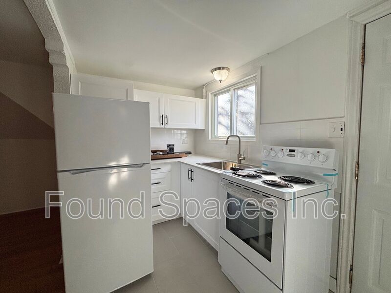 Hamilton Condo: 32 arthur st S