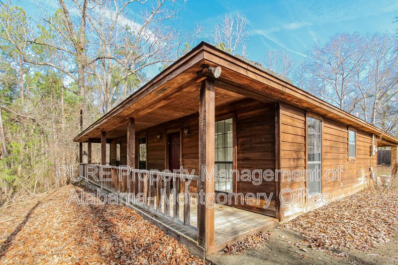 Wetumpka House: 95 Oakwood Drive