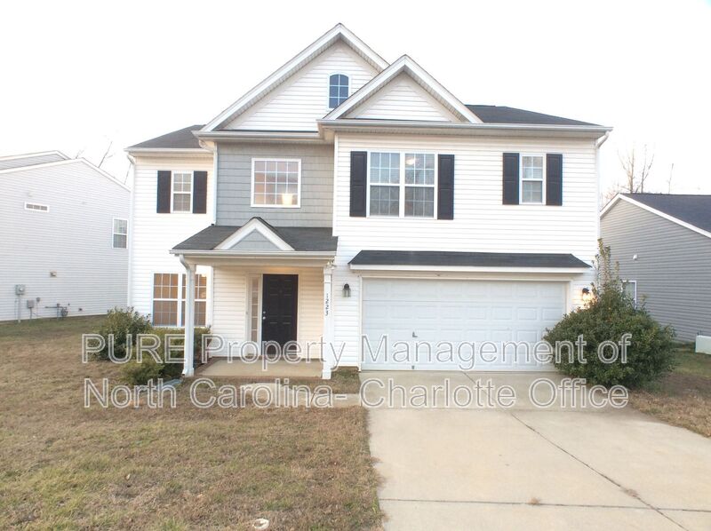 Charlotte House: 1223 Ben Livingston Road