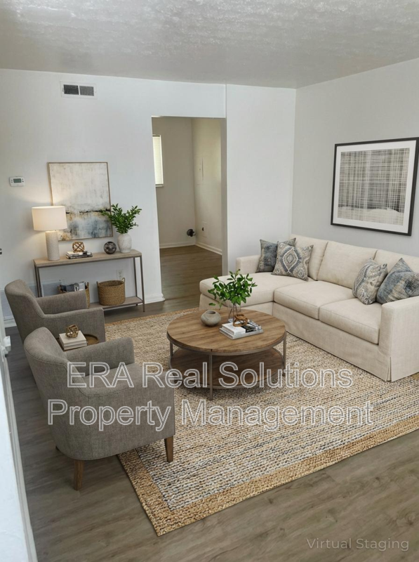 Columbus Condo: 854 Moon Road