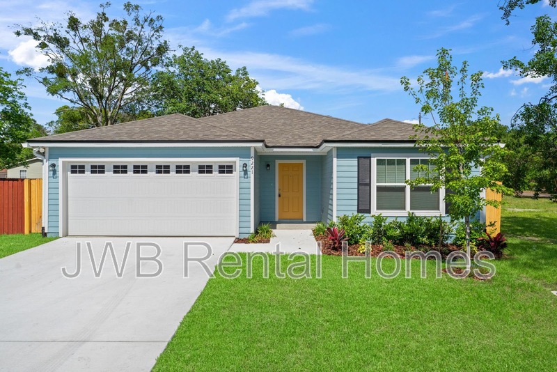 Jacksonville House: 9221 8th Ave