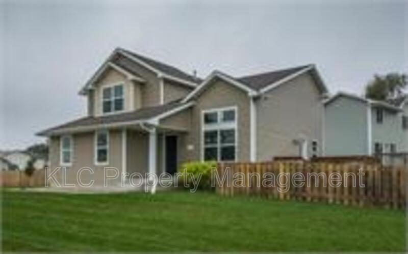 Des Moines House: 3500 Park Side Drive