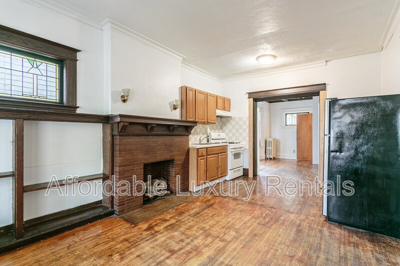Rochester Condo: 336 S Goodman St