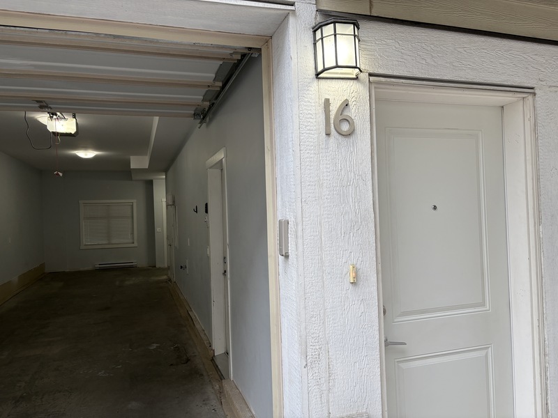 Kelowna Townhome: 1308 Rutland Rd N