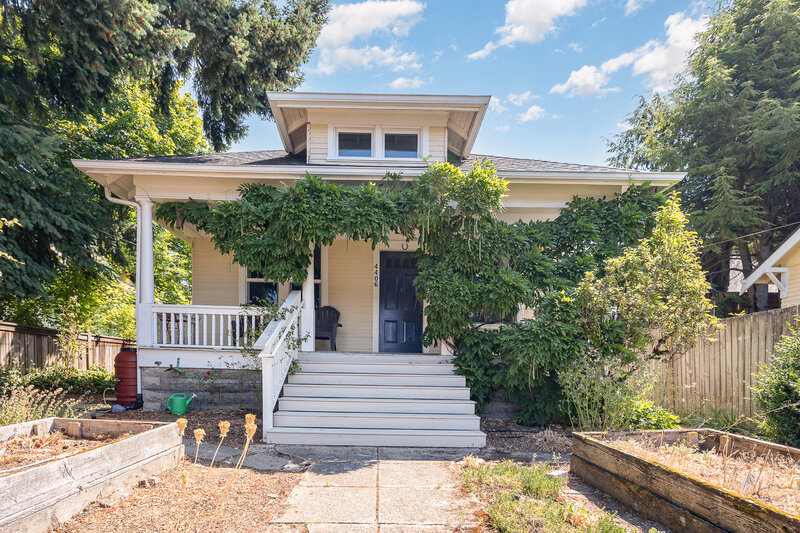Seattle House: 4406 6th Ave NW
