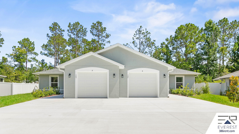 Palm Coast House: 104 Slumber Meadow