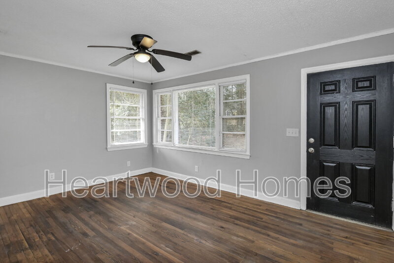Columbia Condo: 3300 Margrave Road