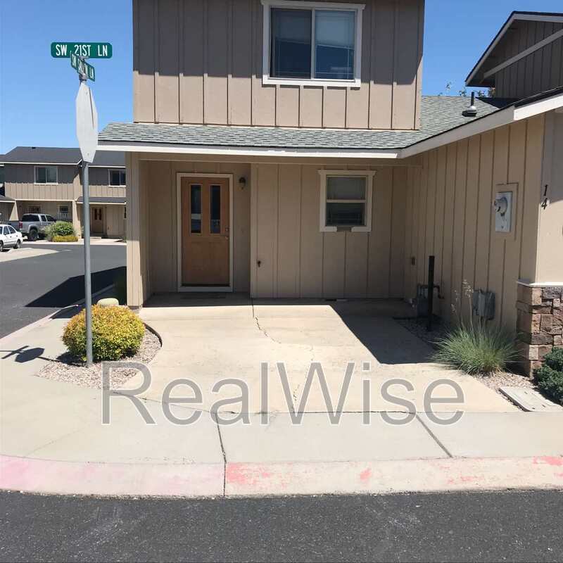 Redmond Townhome: 2250 SW 21st St