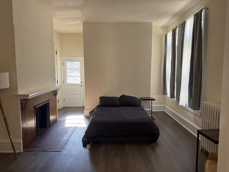 Madison Condo: 137 E Gorham - Unit 2