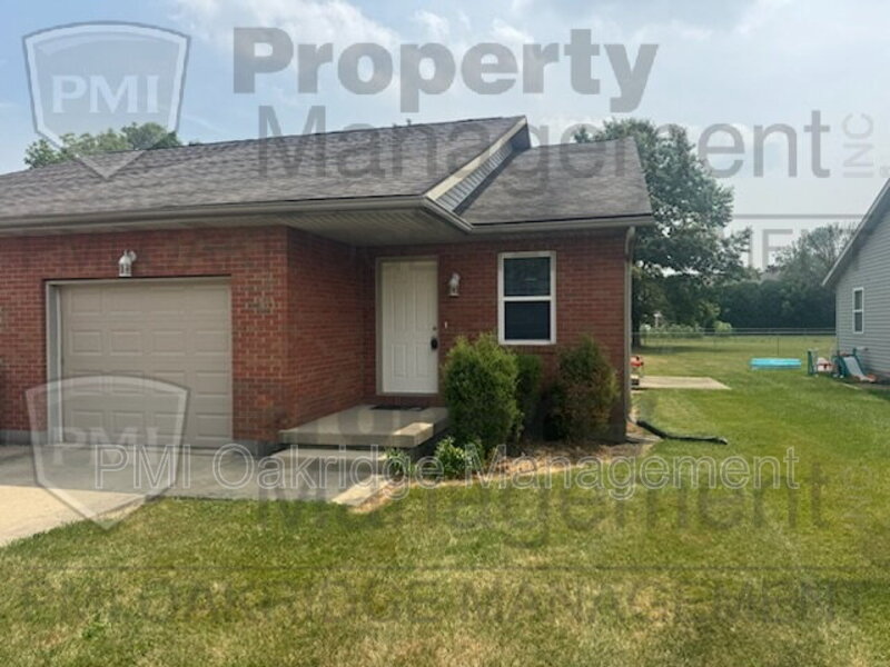 Sidney Condo: 713 Country Side Lane