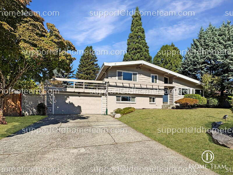 Bellevue House: 10922 SE 4th St