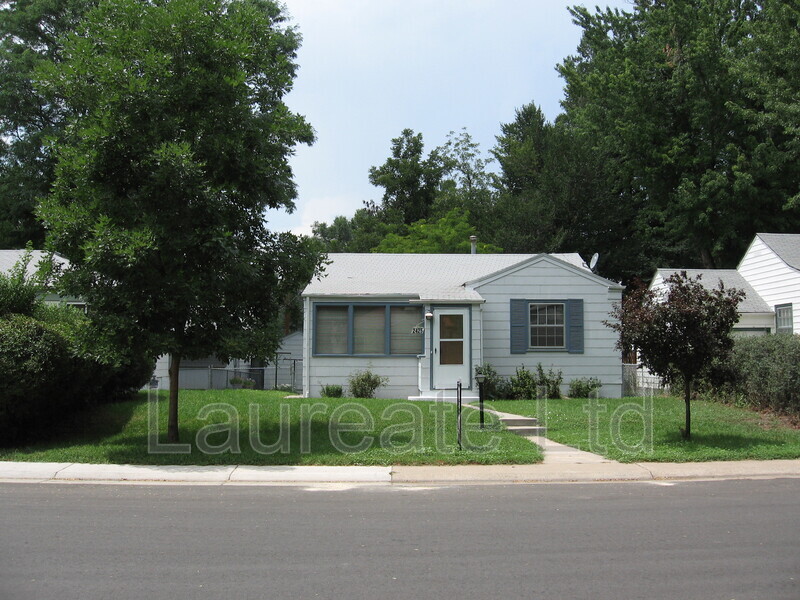 Denver House: 2425 Humboldt St
