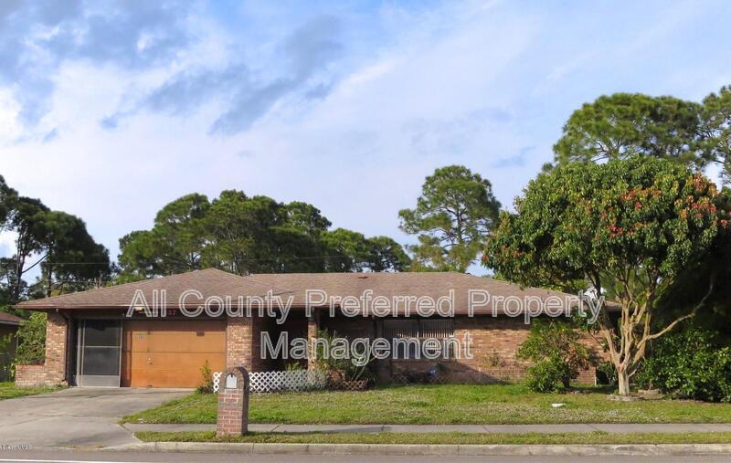 Palm Bay House: 237 Emerson Drive NW