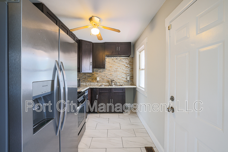 Dundalk Condo: 215 Cleveland Avenue - 1