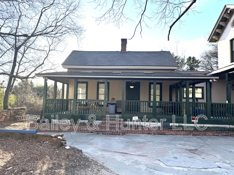 Atlanta Condo: 253 Sydney Street or 507 Hill Street