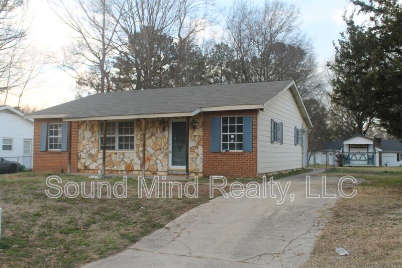 Raleigh House: 1317 Armstrong Circle