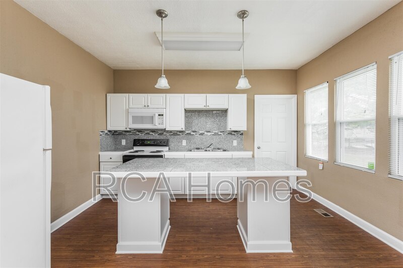 Indianapolis House: 3117 East Michigan Street