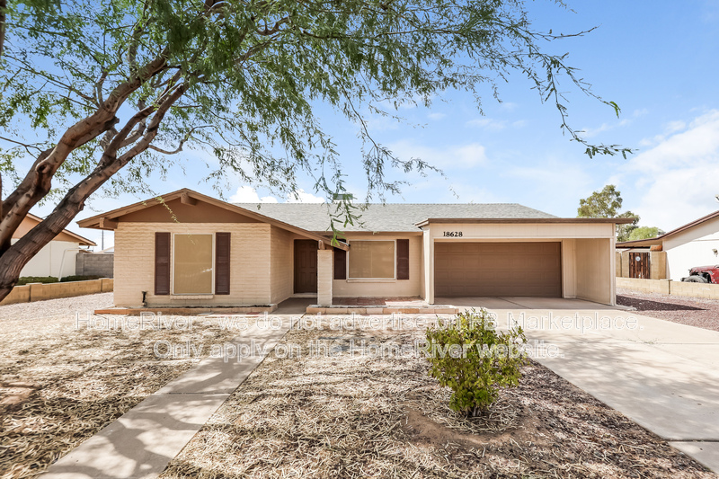 Phoenix House: 18628 N 13th Ave