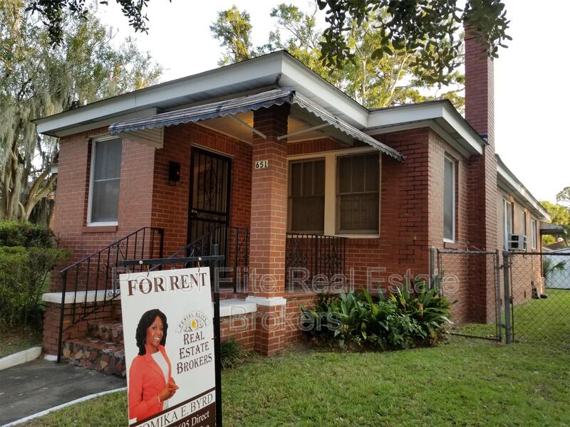 Savannah House: 651 w 42nd Street