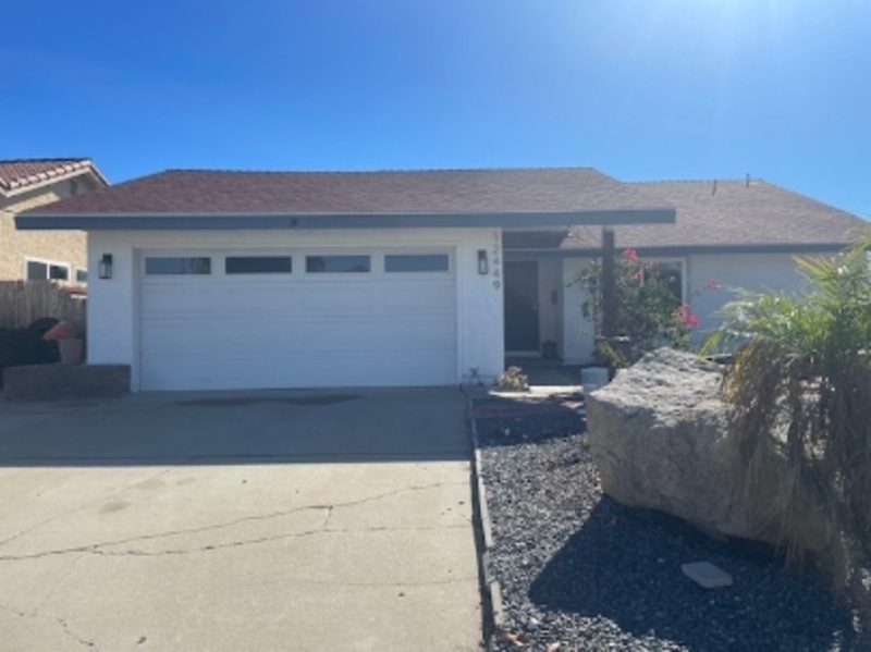 Poway House: 12449 Robison Blvd