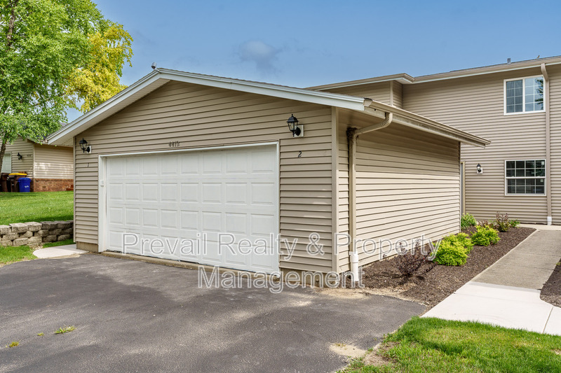 Rockford Condo: 4412 Pepper Drive - 2