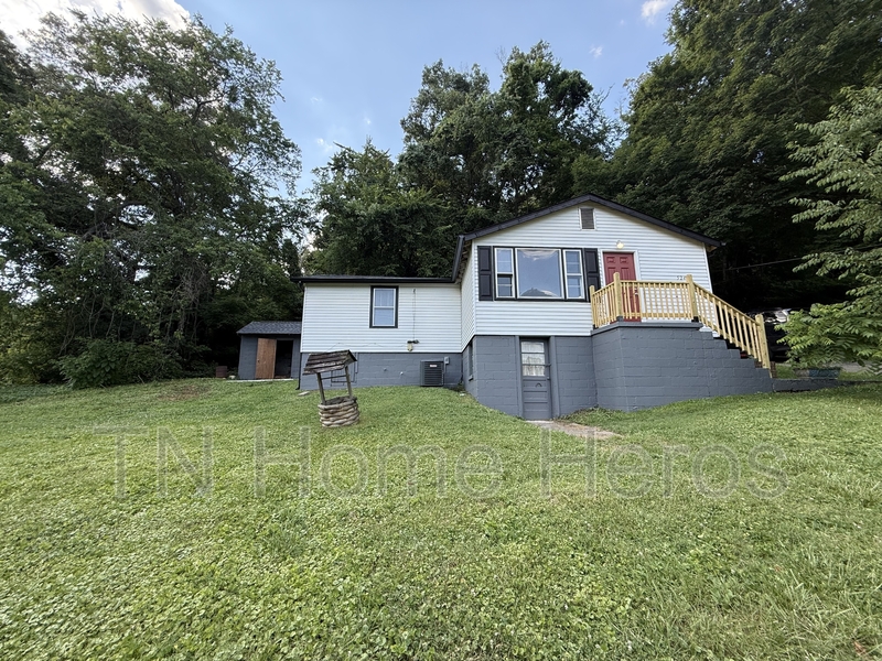 Knoxville House: 5247 McIntyre Road