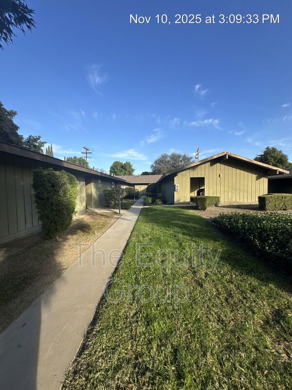 Visalia House: 332 N Westfield Drive