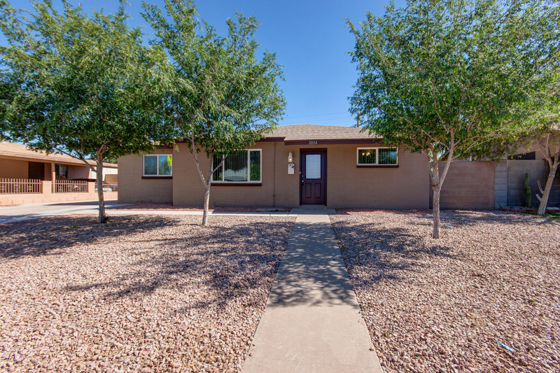 Phoenix House: 3034 W Lawrence Ln