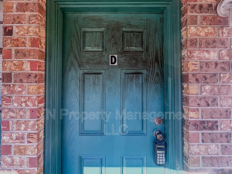 Lafayette Condo: 202 Rue Royale - D