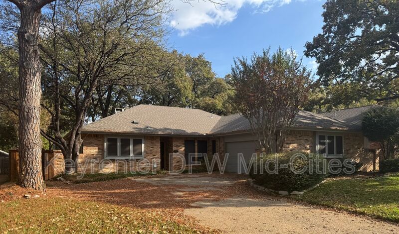 Grapevine House: 2908 Old Mill Run