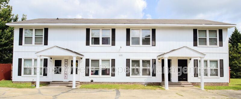 Fayetteville House: 6637 Abbey Ln