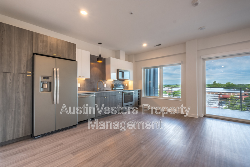 Austin Condo: 4361 South Congress