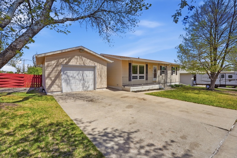 Rapid City House: 1501 Brentwood Street