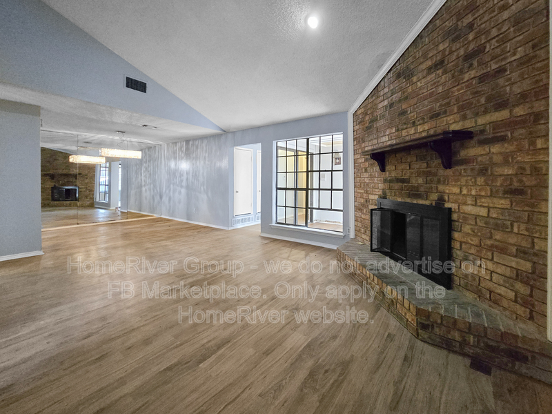 Fort Worth Townhome: 6206 Post Oak Ter